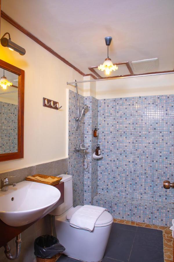 Phongsavath Boutique Hotel Вьентьян Экстерьер фото