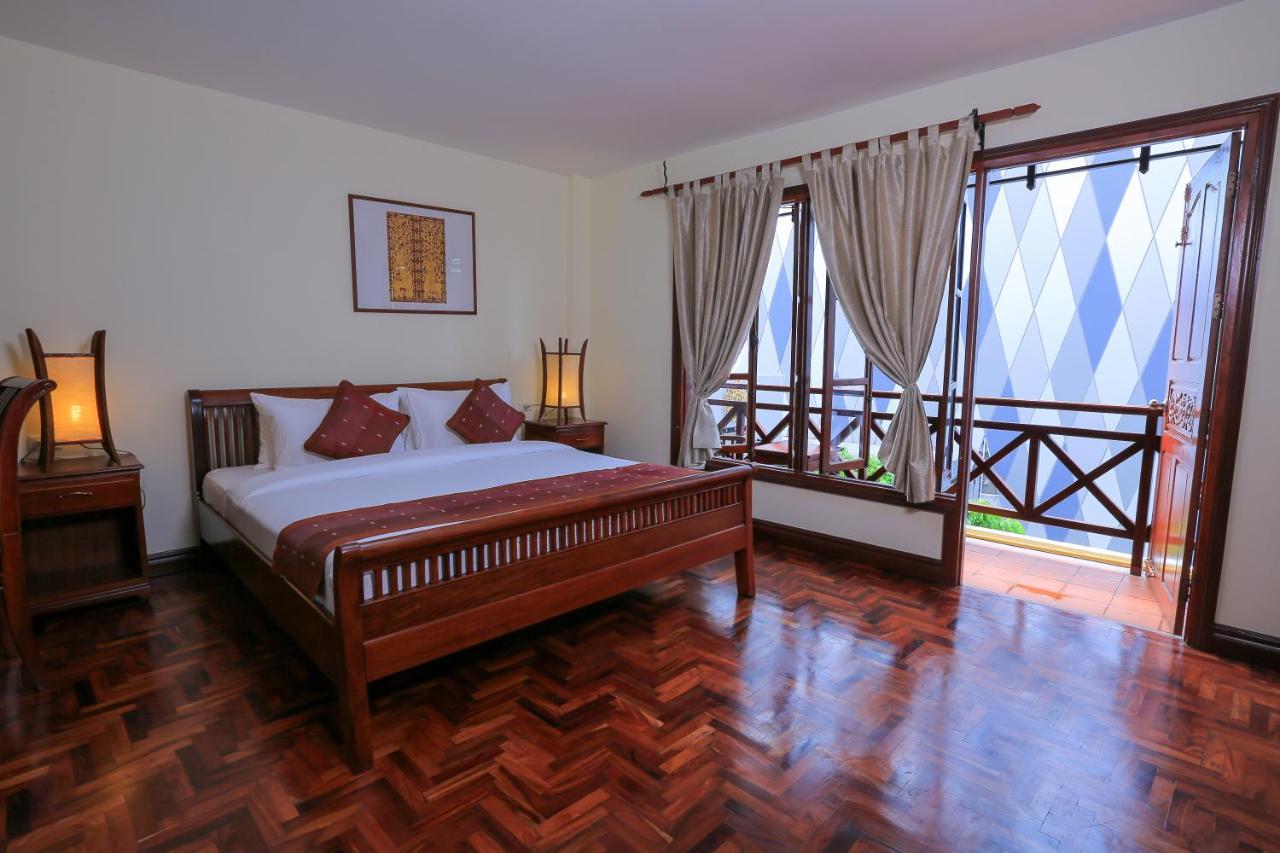 Phongsavath Boutique Hotel Вьентьян Экстерьер фото