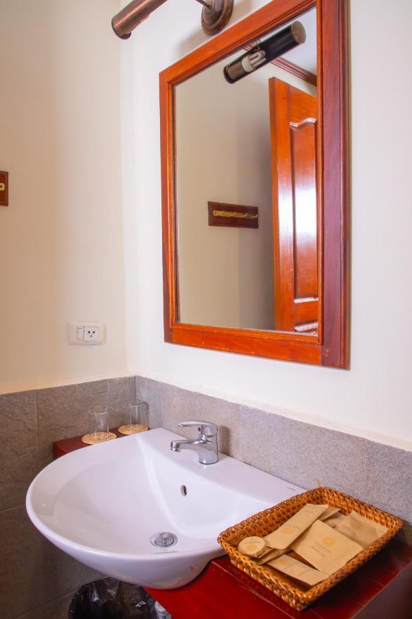 Phongsavath Boutique Hotel Вьентьян Экстерьер фото